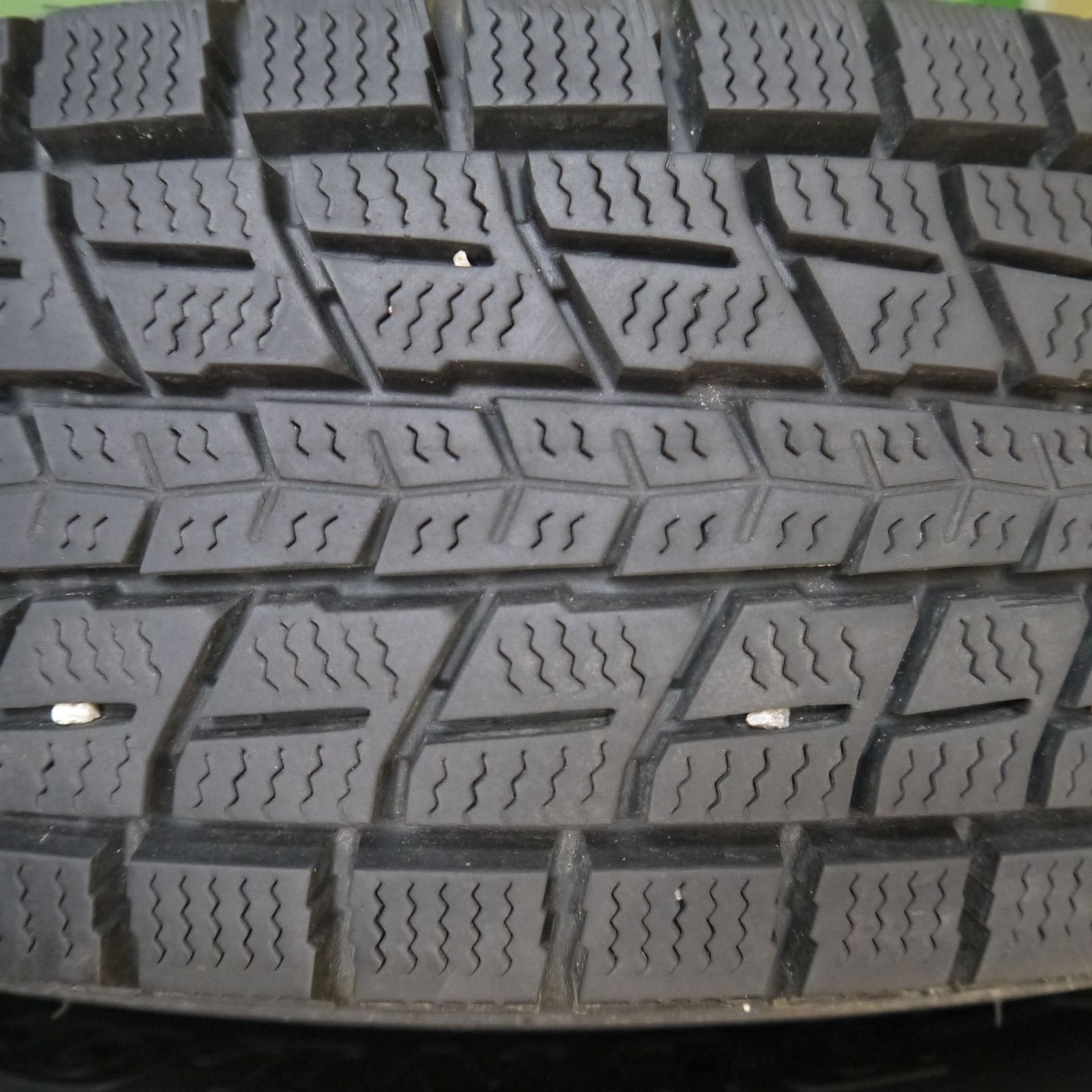 バリ溝!キレイ!9分☆DAYTONA デイトナ スタッドレス 175/80R16 バリ溝!キレイ!9分☆DAYTONA デイトナ スタッドレス 175/80R16
