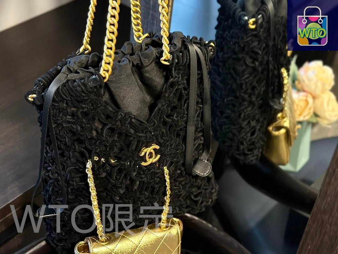 CHANELシャネルのブラック編み込みビーチバッグ｜ ｜