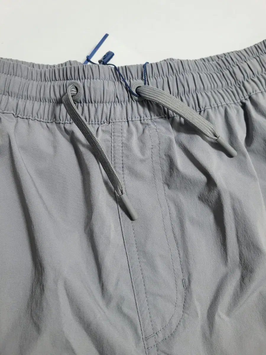 XS