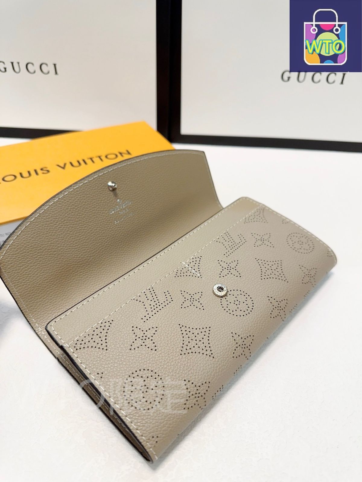 本日限定特価】ルイ?ヴィトン バイフォールドウォレット 19×10cm
