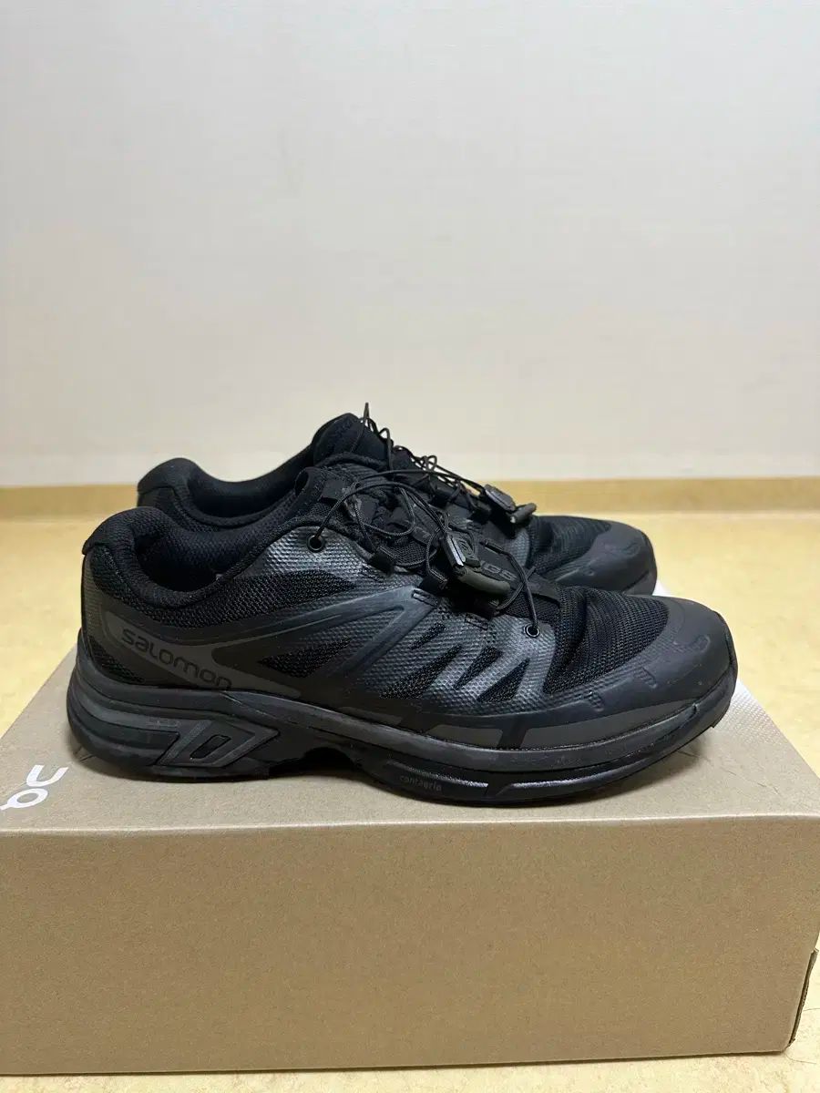 SALOMON サロモン