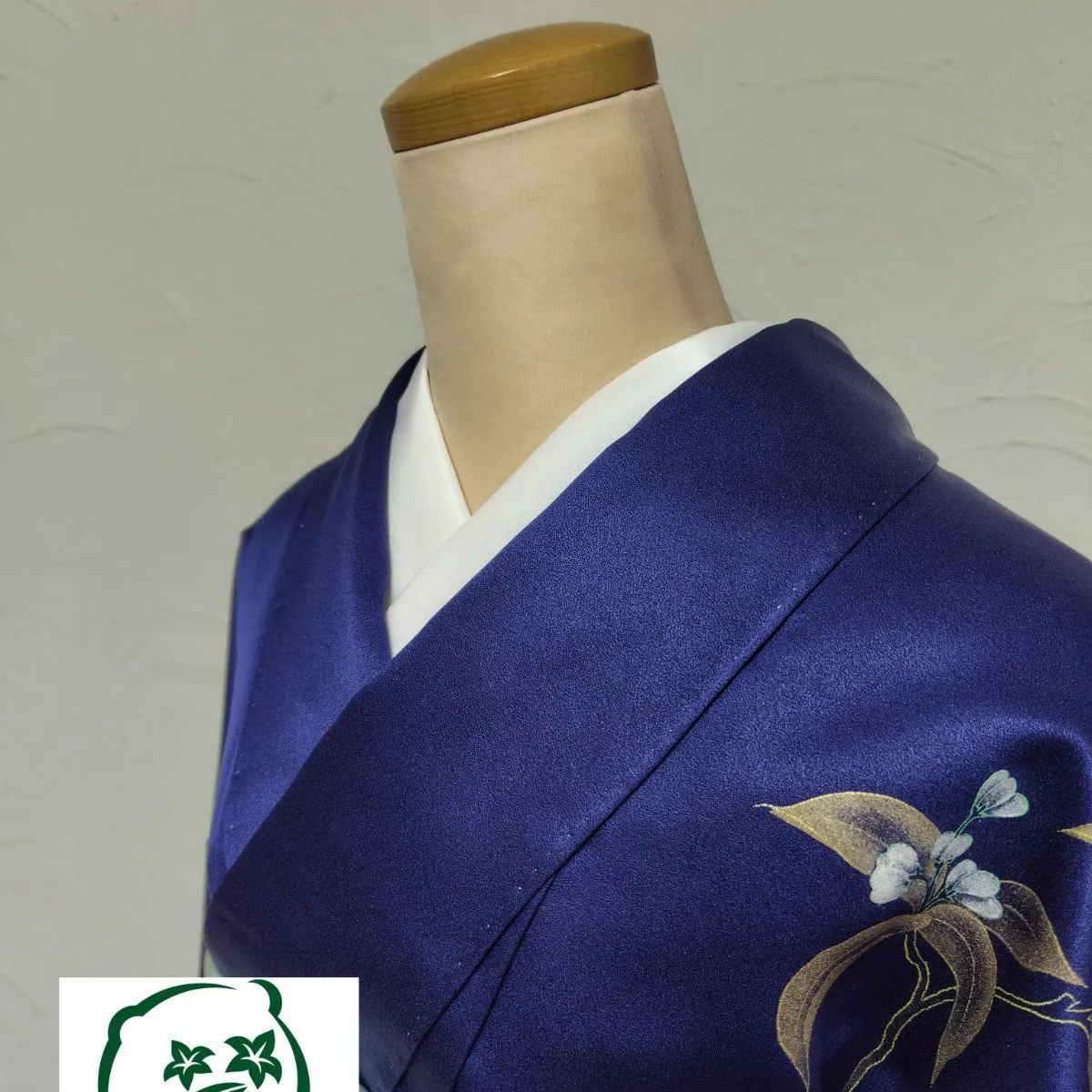 オリジナル ️帯付け二部式かんたん着物 ️濃紺ゆり柄 付下げ 袷 替袖付き