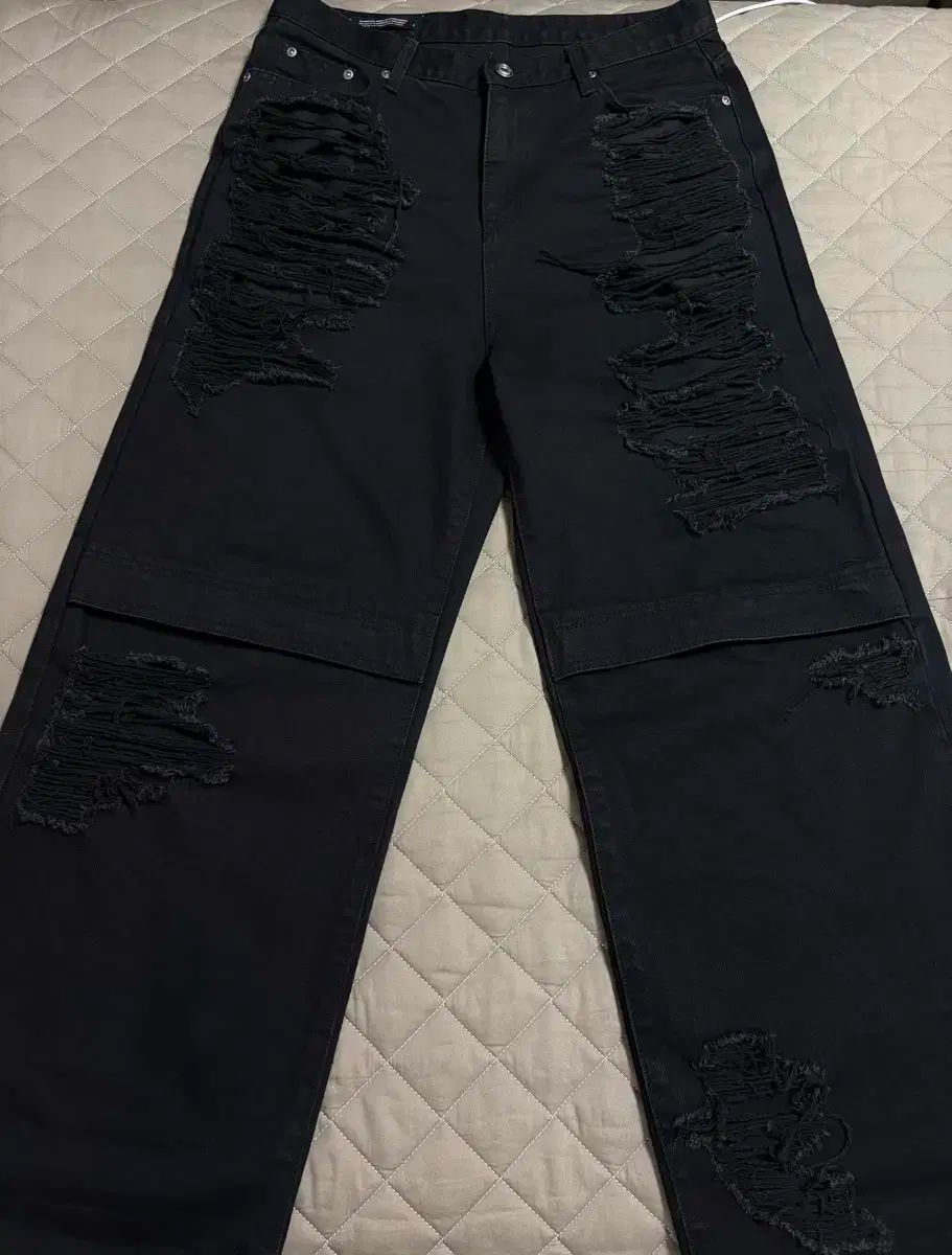 BOHEMSEO(ボヘミアンソウル) KNEE OPEN RIPPED WIDE JEANS