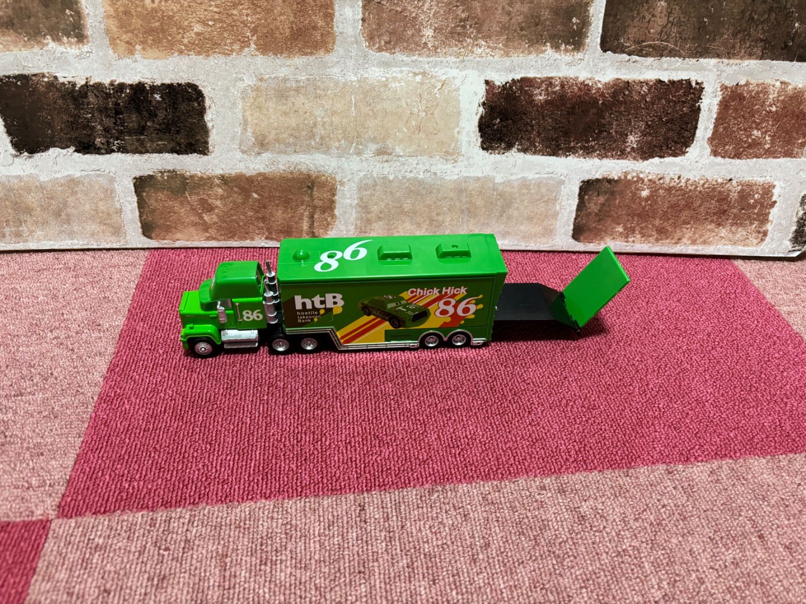限定出品　ディズニー　カーズ　マックトラック トレーラー  6台セット 限定出品 ディズニー カーズ マックトラック トレーラー 6台