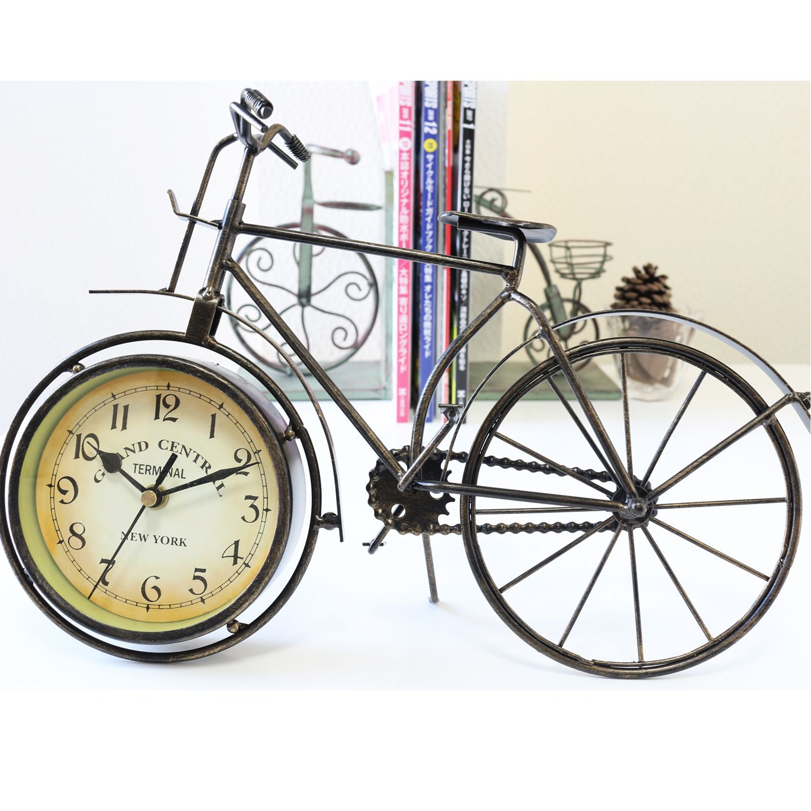 アンティークな自転車の置時計 - 置時計