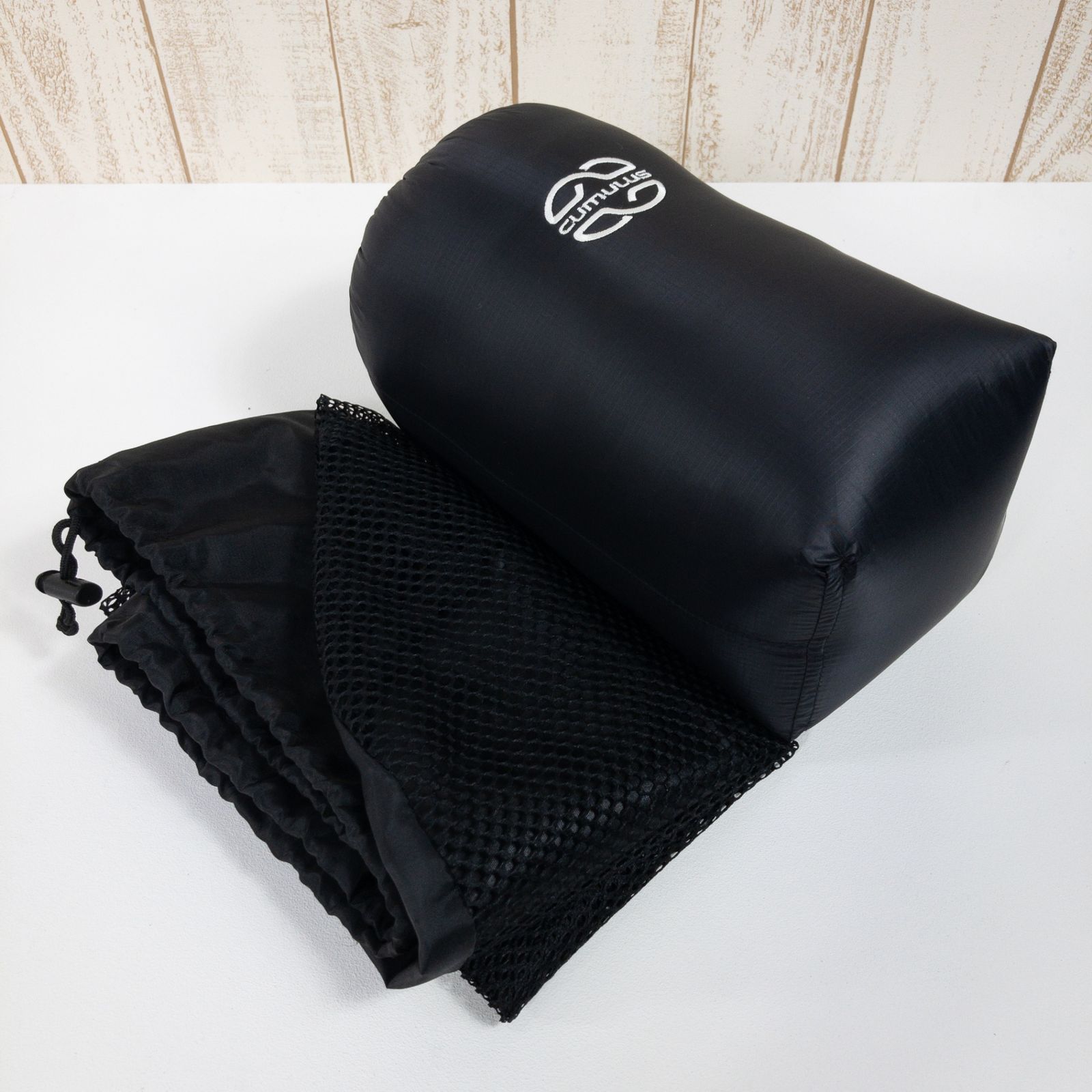 極美品☆ キュムラス QUILT350 ダウンシュラフ 寝袋 アウトドア 楽天市場】CUMULUS キュムラス QUILT350 600g 850PF 超軽量 コンパクト