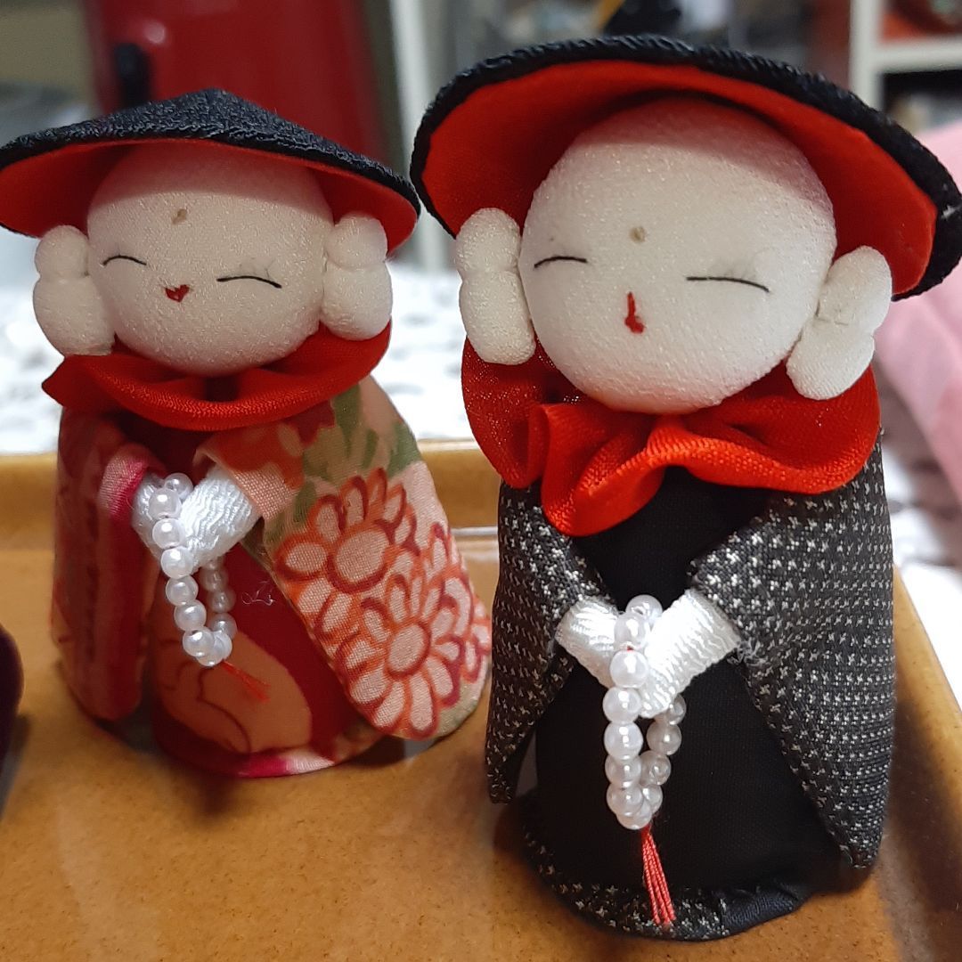 ハンドメイドの置物 お地蔵さん3体 - メルカリ