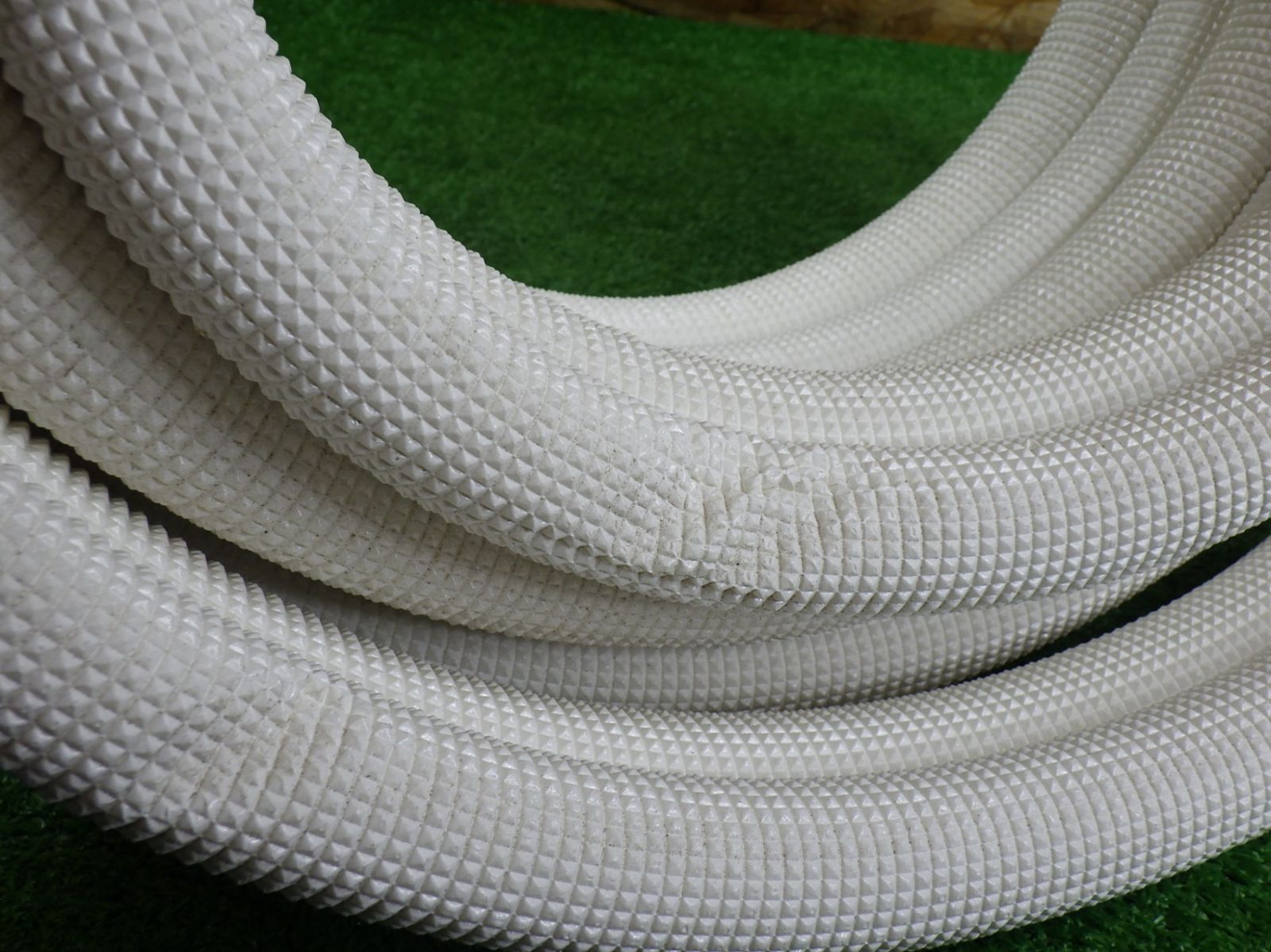 保管されていた品 ペアコイル エアコン用被覆銅管 KANTO KP-23 08 08 ｍ数不明 傷や汚れあり 扱い品 HRDEVELOPMENT_JP