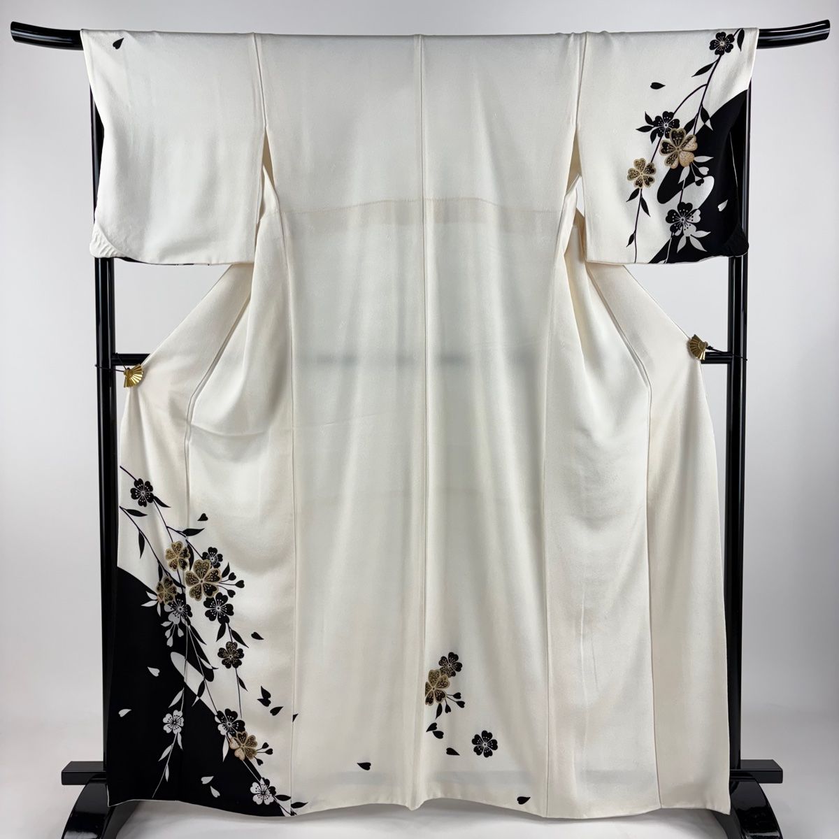 付下げ 身丈163cm 裄丈68cm L 袷 桜 花びら 金彩 染め分け クリーム 正絹 名品