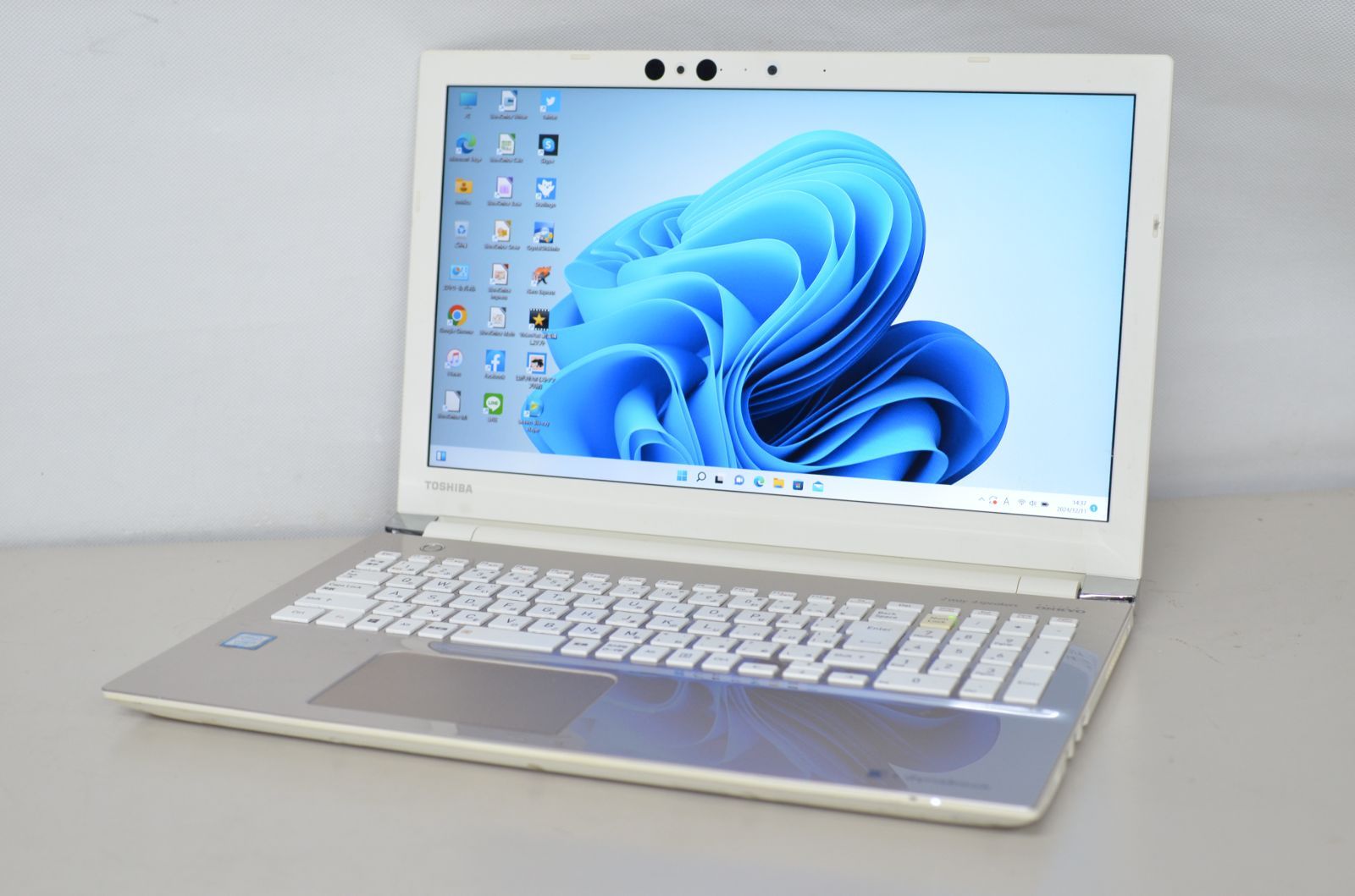 中古良品ノートパソコン 東芝 T75/GW Windows11+office 爆速SSD512GB 