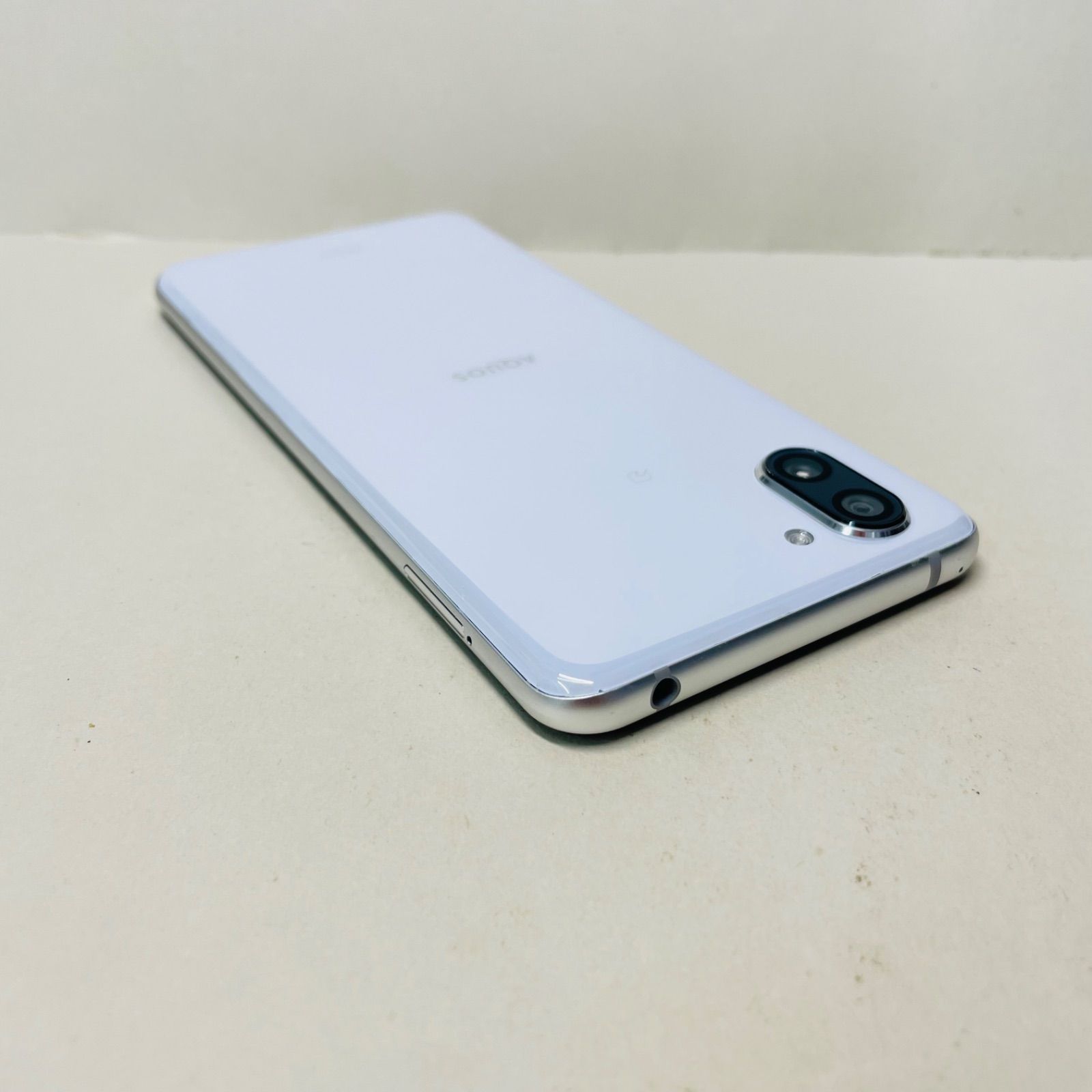AQUOS R3 SH-04L SIMフリー38349 シャープ AQUOS R3 SH-04L
