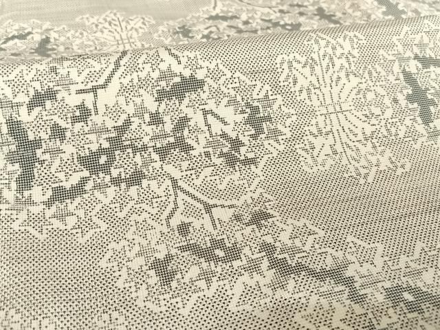 平和屋着物○本場大島紬 白大島 9マルキ 樹林文 正絹 逸品 AAAT9517np  