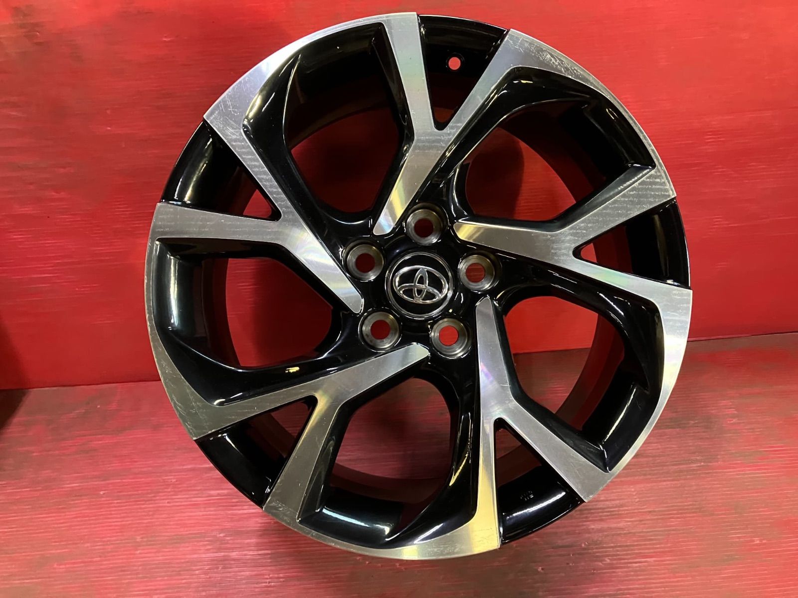 ホイール 18x7.0 50 114.3 5H トヨタ C-HR純正ホイール 4本SET