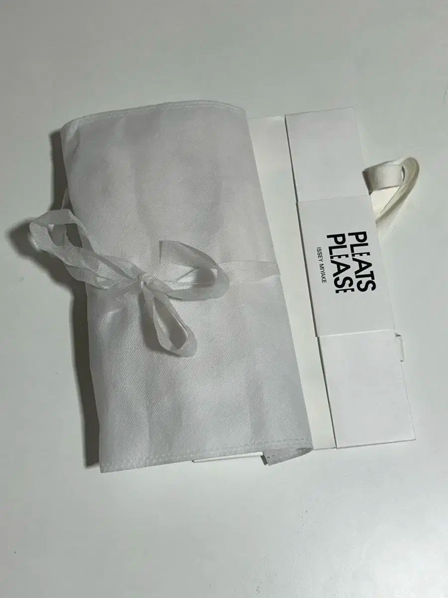 PLEATS PLEASE(プリーツプリーズ) 長袖 トップス 新品 - メルカリ