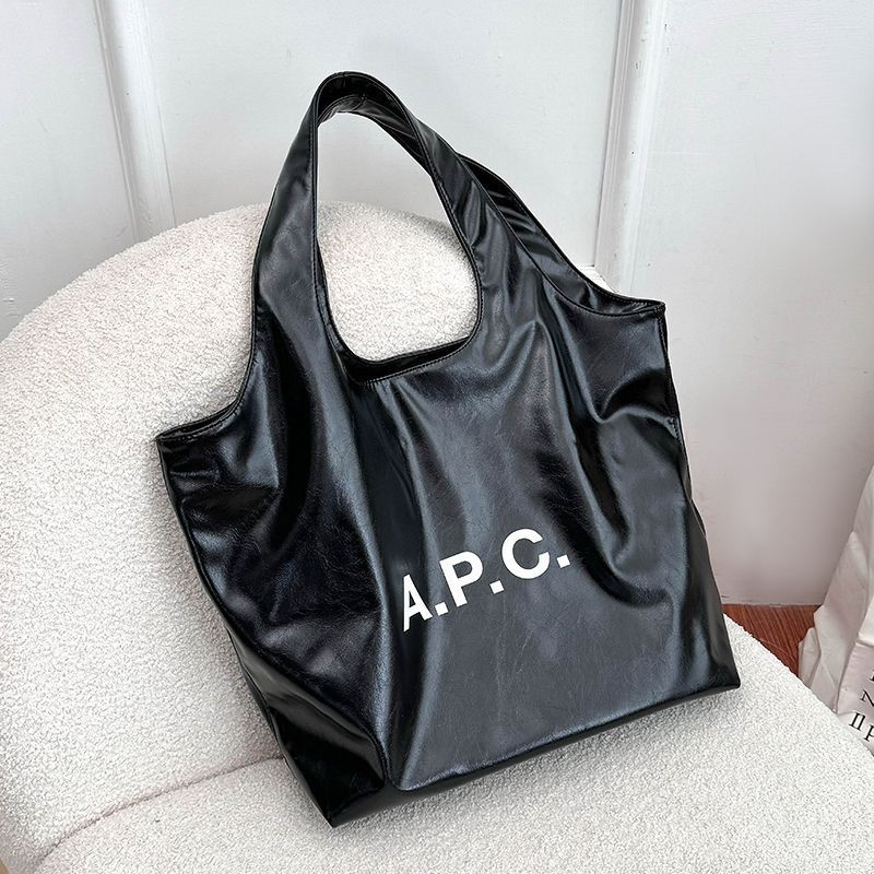 アーペーセー A.P.C. BLACK ニノン トートバッグ | Faites vos achats 
