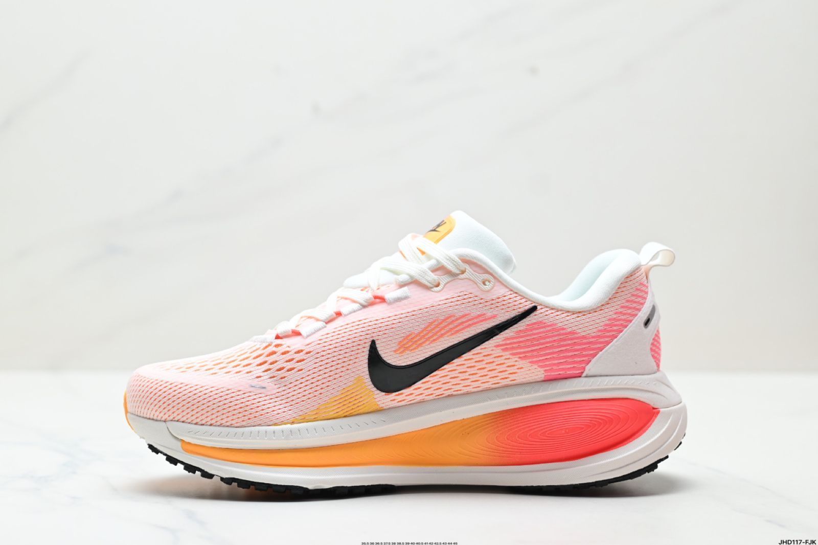 快適クッション＆滑り止め ロートップランニングシューズ