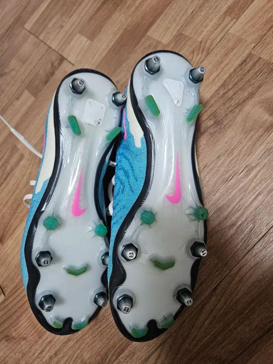 ナイキ ファントム