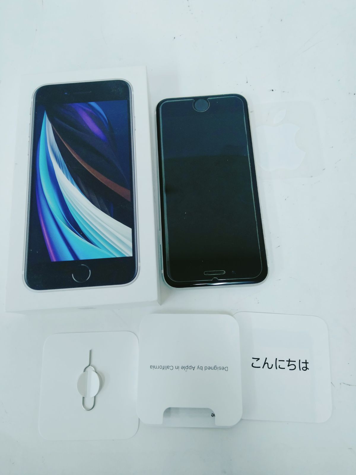 Apple iPhone SE 64GB ホワイト　SIMフリー　初期化済 Apple iPhone SE 64GB ホワイト SIMフリー 初期化済