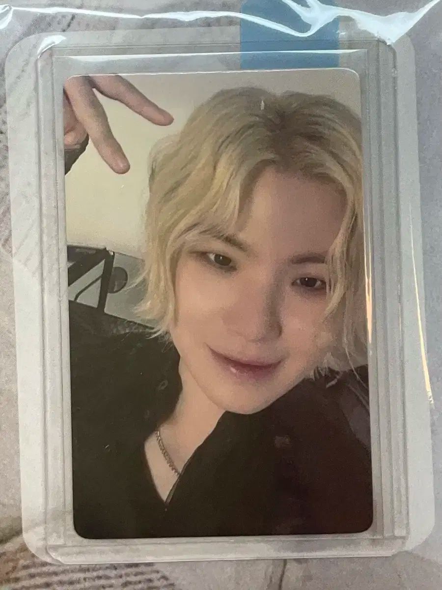 断捨離 出品 処分) セブンティーン ミニ 12 家 YIZHIYU 一直娱 ヨントンファンサイン会 ビデオ通話ファンサイン会 C バージョン Ver. ウジ(WOOZI)