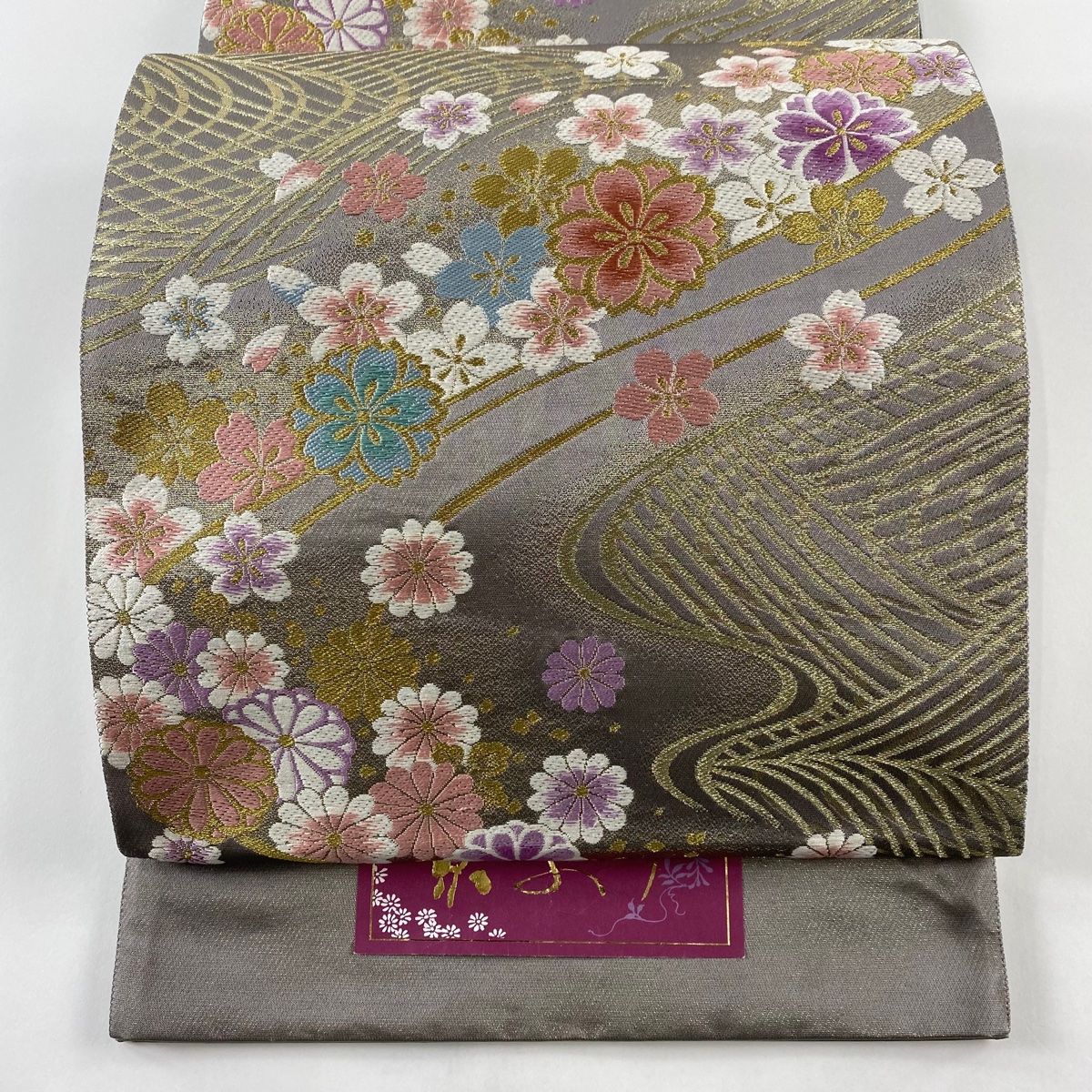 A8 袋帯　美品　【桜と流水】　箔　金糸　正絹　振袖向き 袋帯 秀品 振袖向き 桜 流水 金銀糸 箔 灰緑 六通 正絹 【中古