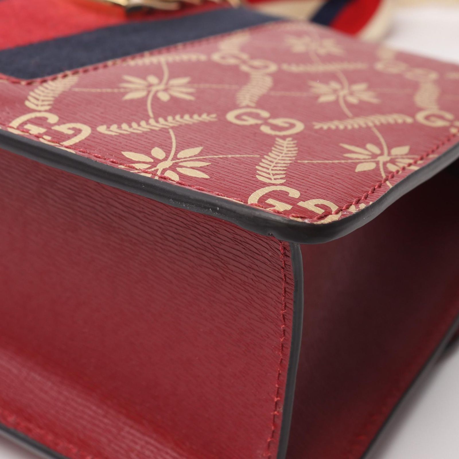 グッチ GUCCI ショルダーバッグ シルヴィ シェリーライン GG柄 524405