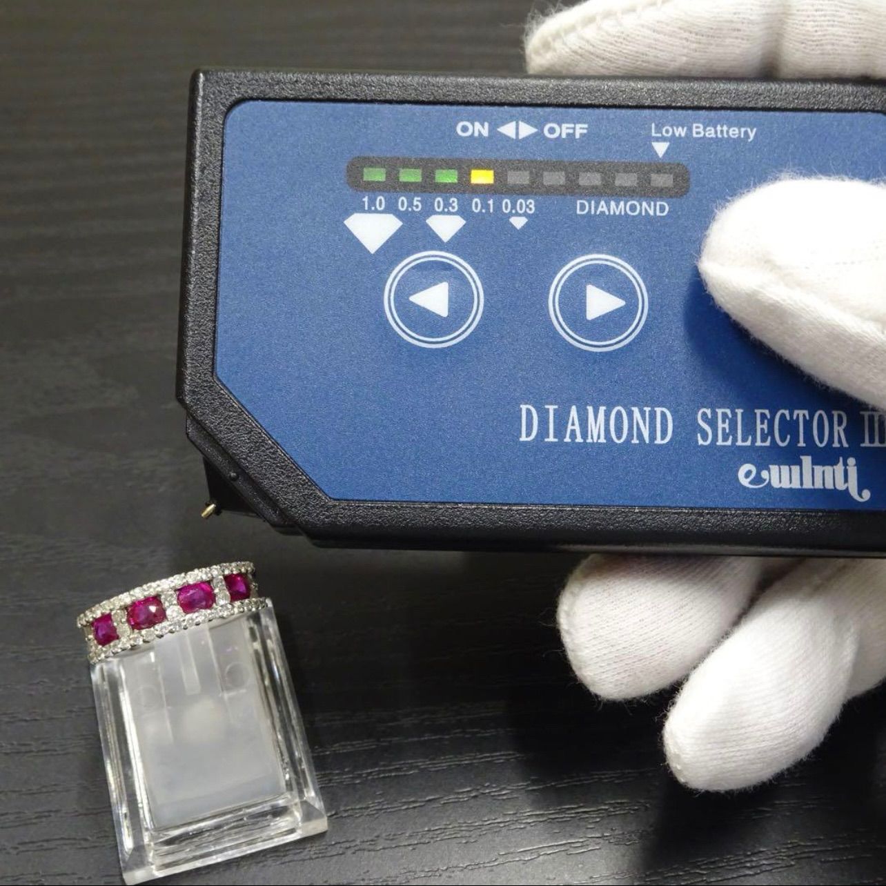 pt900プラチナ天然ルビー 1.22ct天然ダイヤモンド0.59リング11号 プラチナ pt900 天然ルビー1.22ct 天然ダイヤモンド0.59ct デザイン