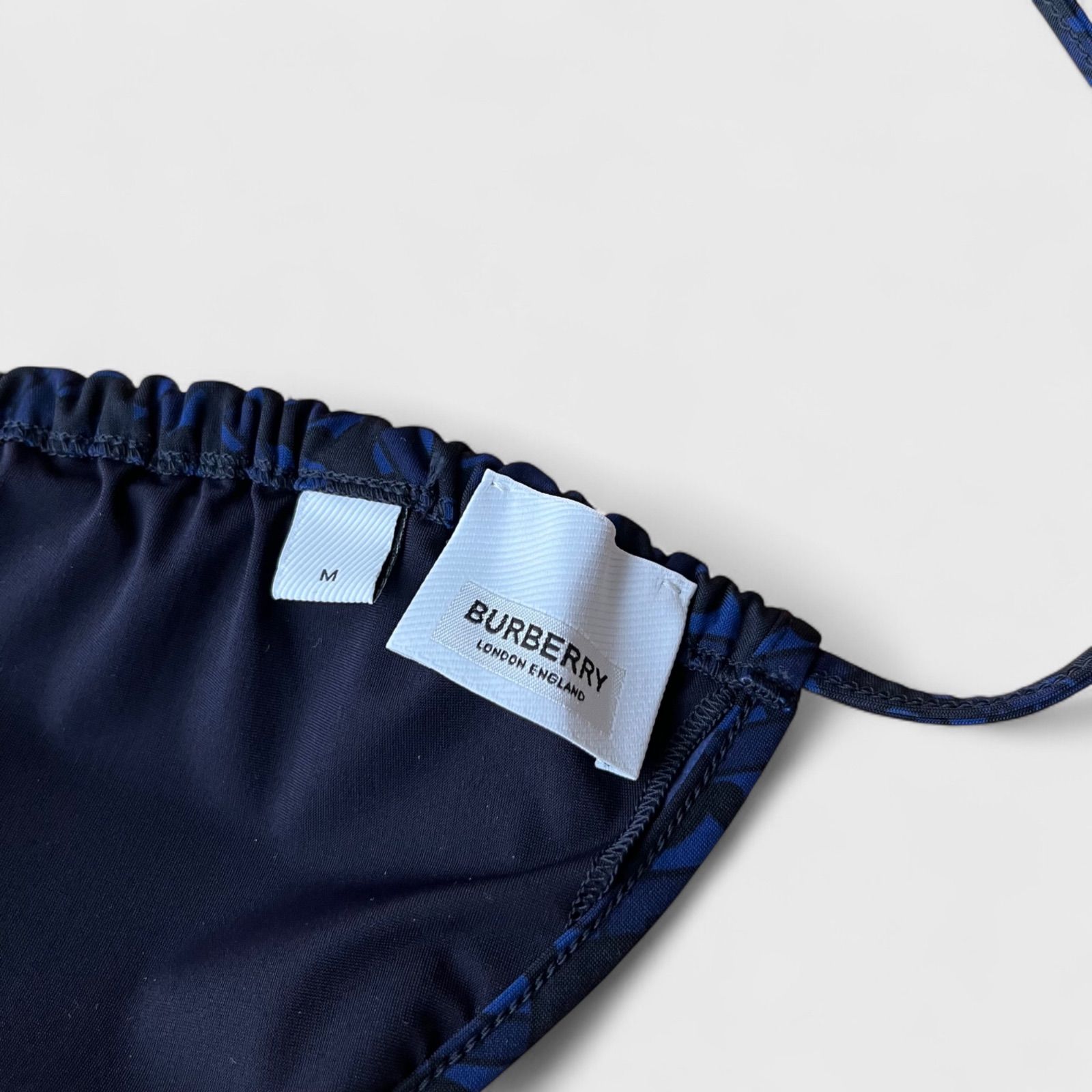 トライアングルビキニ