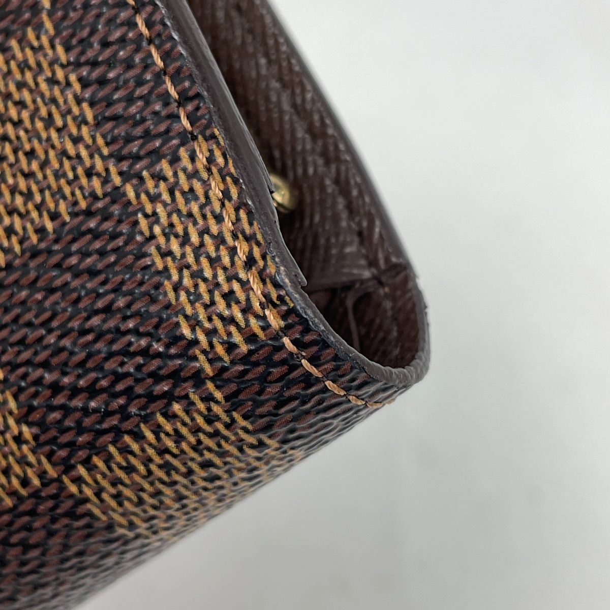 Vuitton ポルト