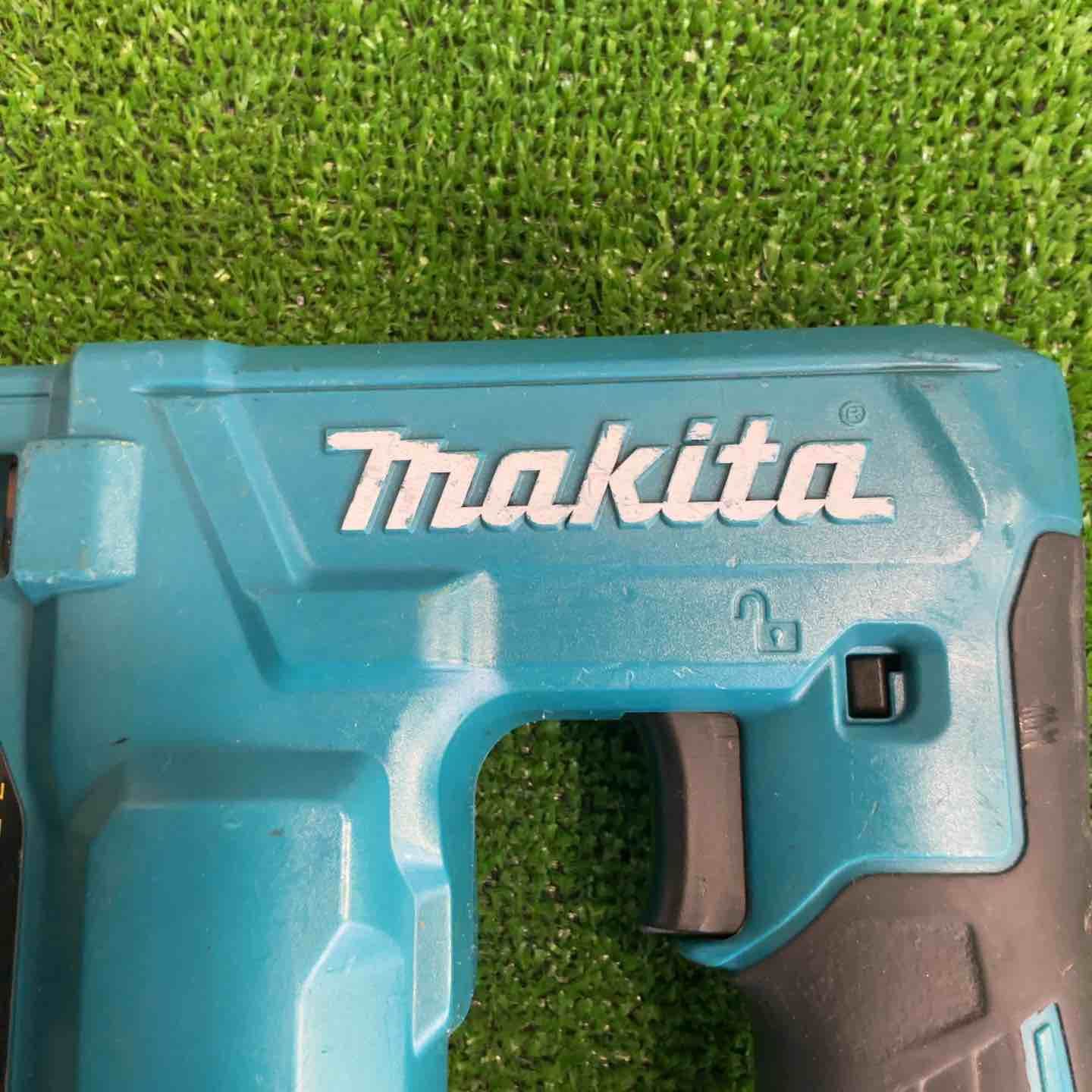 電動工具・エア工具 ☆マキタ(makita) 14.4V充電式タッカ ST111DZ 