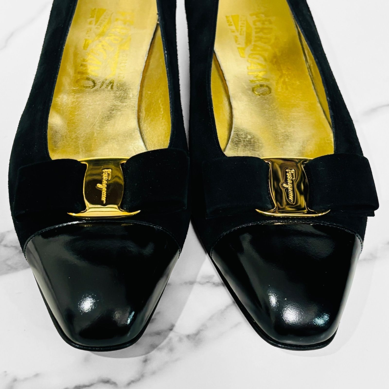 未使用級 極美品 SALVATORE FERRAGAMO サルヴァトーレフェラガモ 24cm 