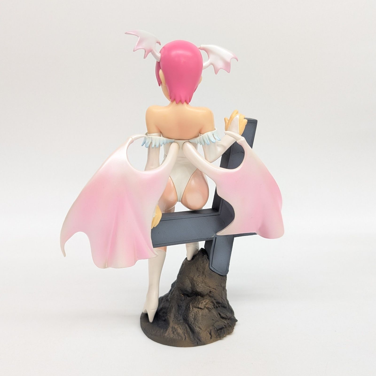 リリス ホワイトver. ヴァンパイアセイヴァー 激レア フィギュア王