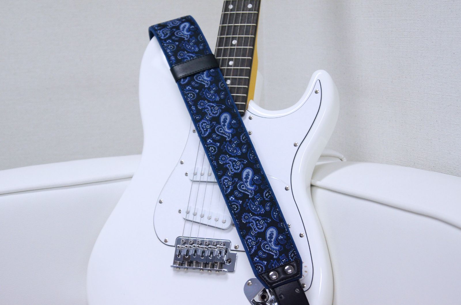 数量限定】幅 6cm、長さ ギターストラップ 95~150cm STRAPS PAISLEY