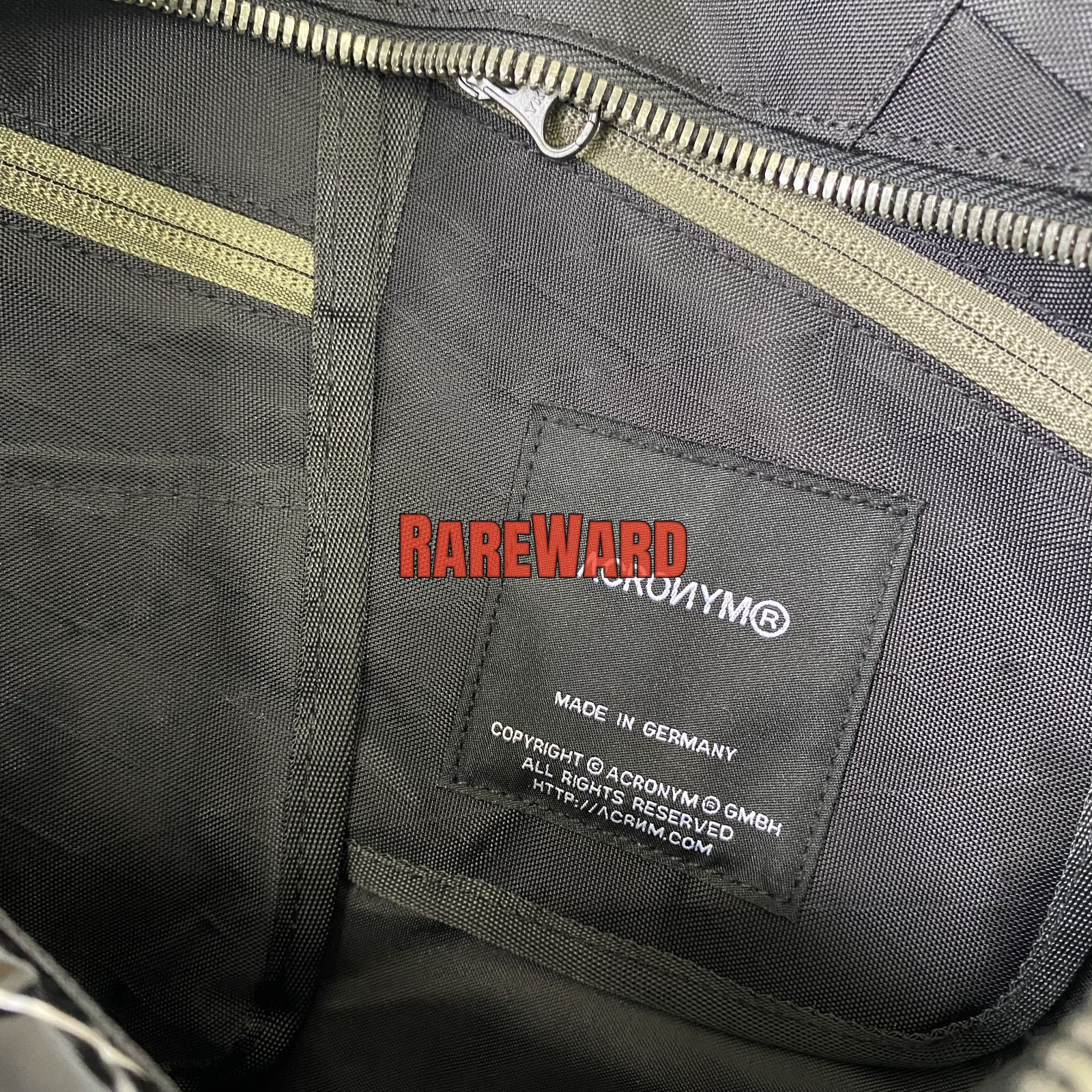 ACRONYM(アクロニウム) X-PAC THIRD ARM INTEROPSショルダー
