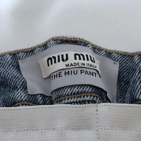 ○【美品】miu miu ミュウミュウ デニム ハーフパンツ サイズ25/am-A 