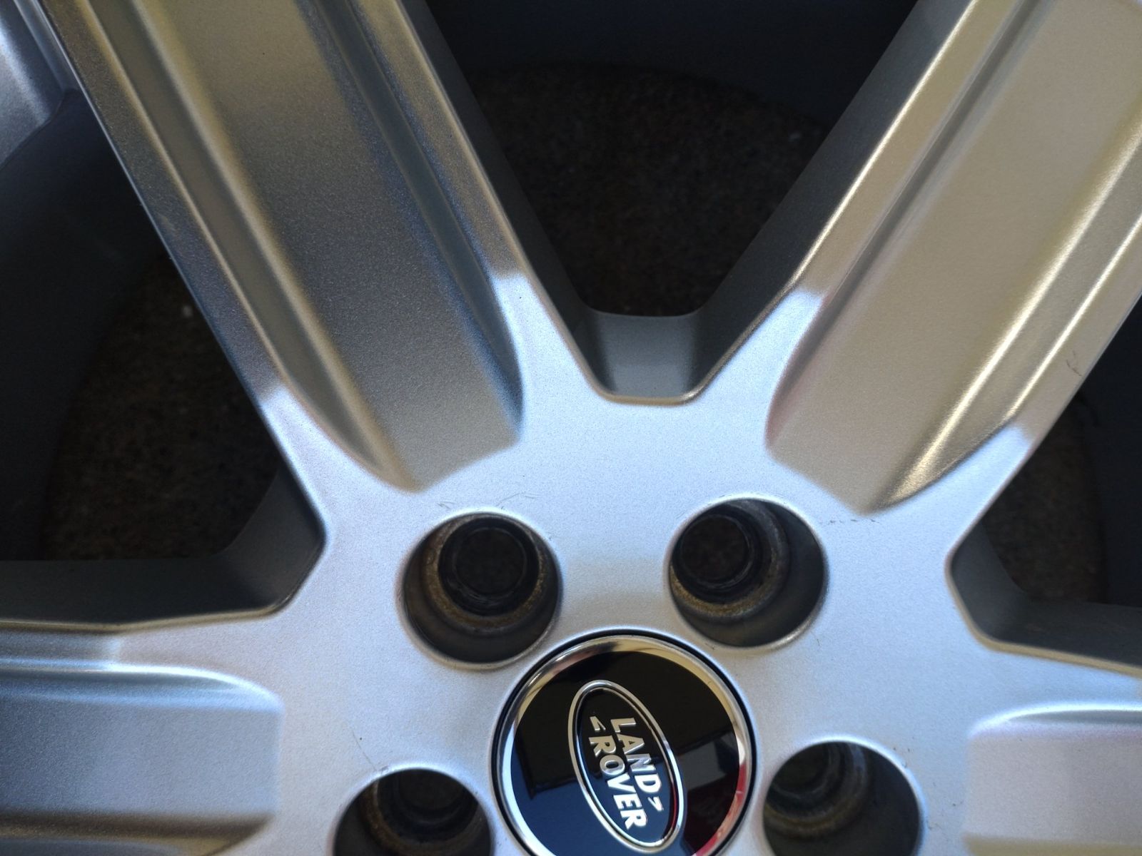 絶対お買い得！！ ランドローバー レンジローバー イヴォーク 純正 19インチ 8J 45 PCD108-5H ＆YOKOHAMA iCEGUAD GO75 235|55R19 4本