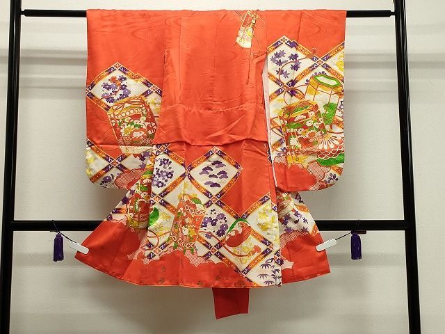 平和屋着物七五三　女の子　3歳　祝着・長襦袢セット　駒刺繍　菱貝桶花文　金彩　逸品　CAAH8475gh