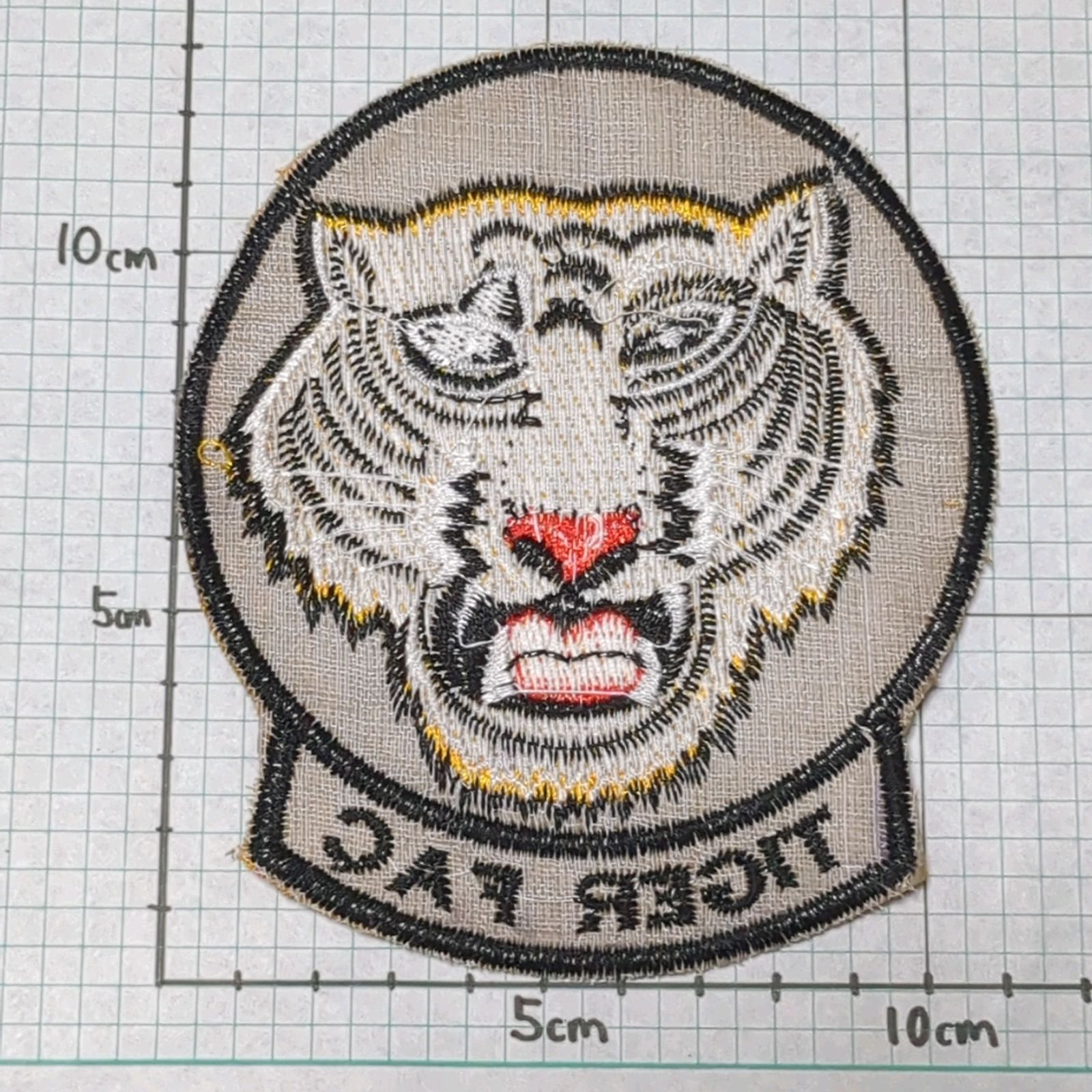 大サイズ】BIG TI16 TIGER 虎 ワッペン 1枚 ベトナム戦争 ☆ 刺繍 パッチ 東洋系 MA-1 MA-65 M-51 N-3B N-1  N-2B - メルカリ