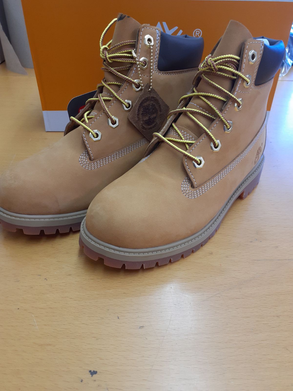 Timberland TB112909 713 レディースブーツ S-370