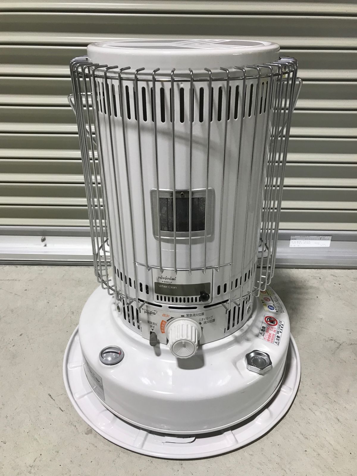 TOYOTOMI トヨトミ 石油ストーブ KS-6700 ホワイト 2019年製 アウトドア キャンプ 暖房