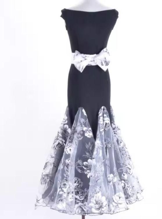 オーダーメイド 社交ダンス衣装 2色 ラテンワンピースドレス カラオケ　演奏会 オーダーメイド 社交ダンス衣装 2色 ラテンワンピースドレス カラオケ