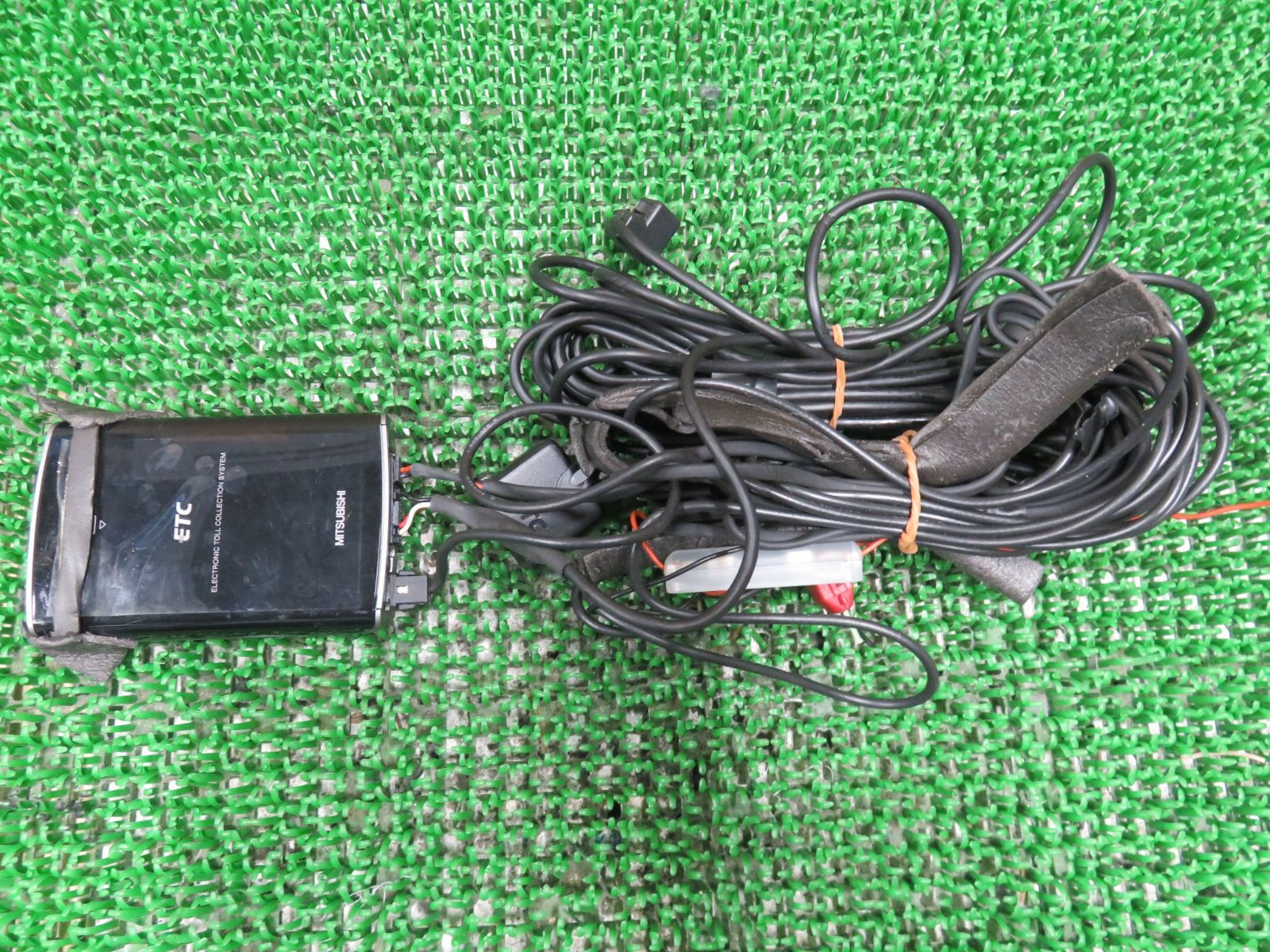 ☆E9069/三菱 EP-9U810VBMC ナビ連動可能 ETC車載器 MITSUBISHI 普通車
