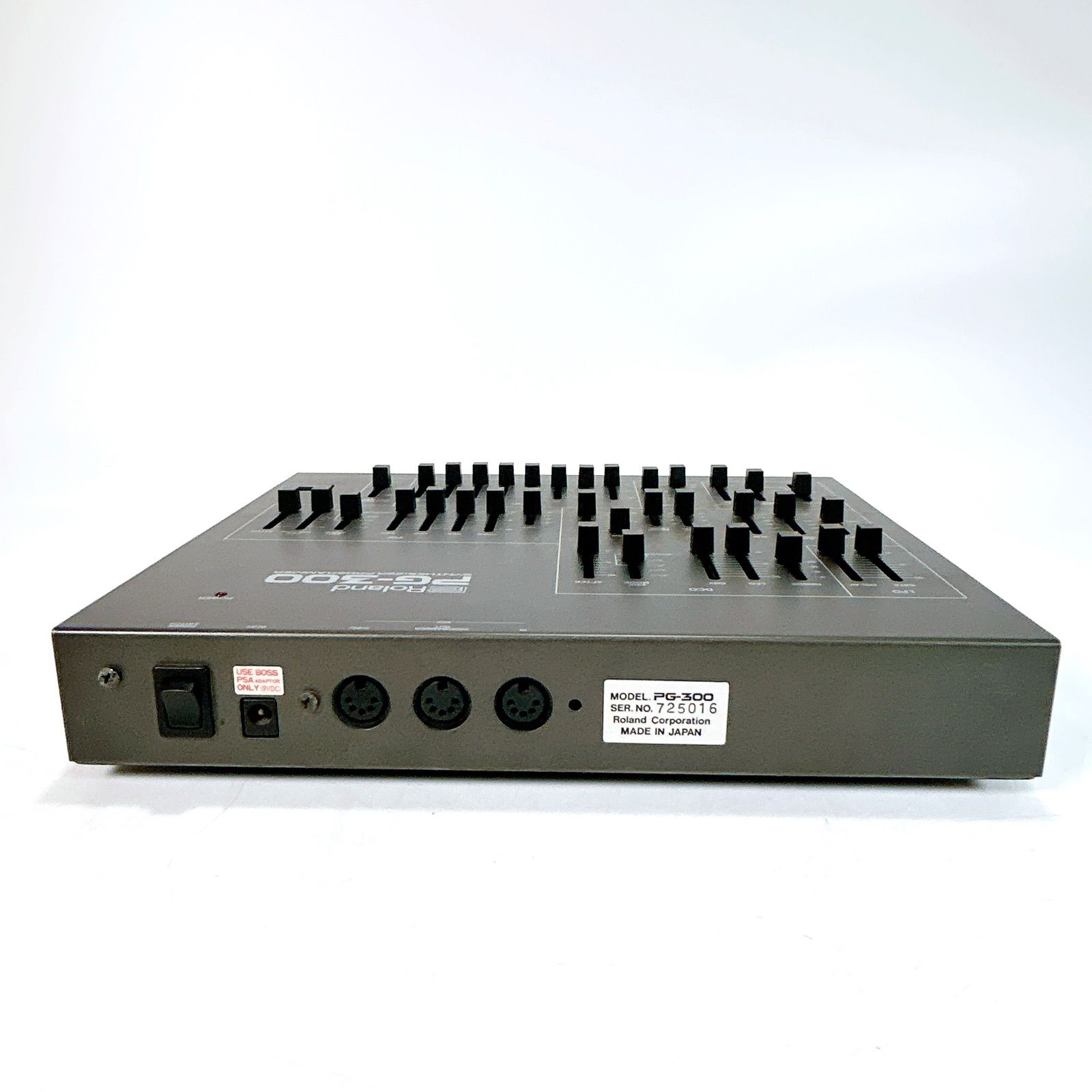 出品 ROLAND PG-300 シンセサイザープログラマー synthesizer programmer 現状品