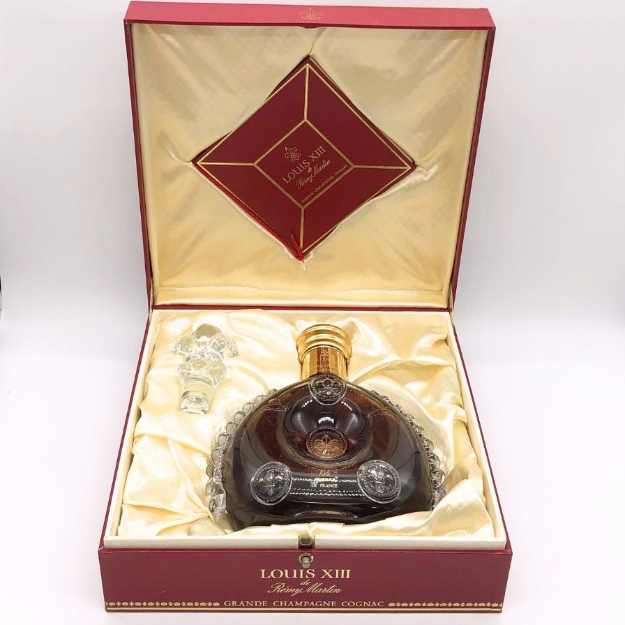 【人気No.1】 ルイ13世 レミーマルタン 金キャップ 700ml【P4 四角形箱 ブランデー
