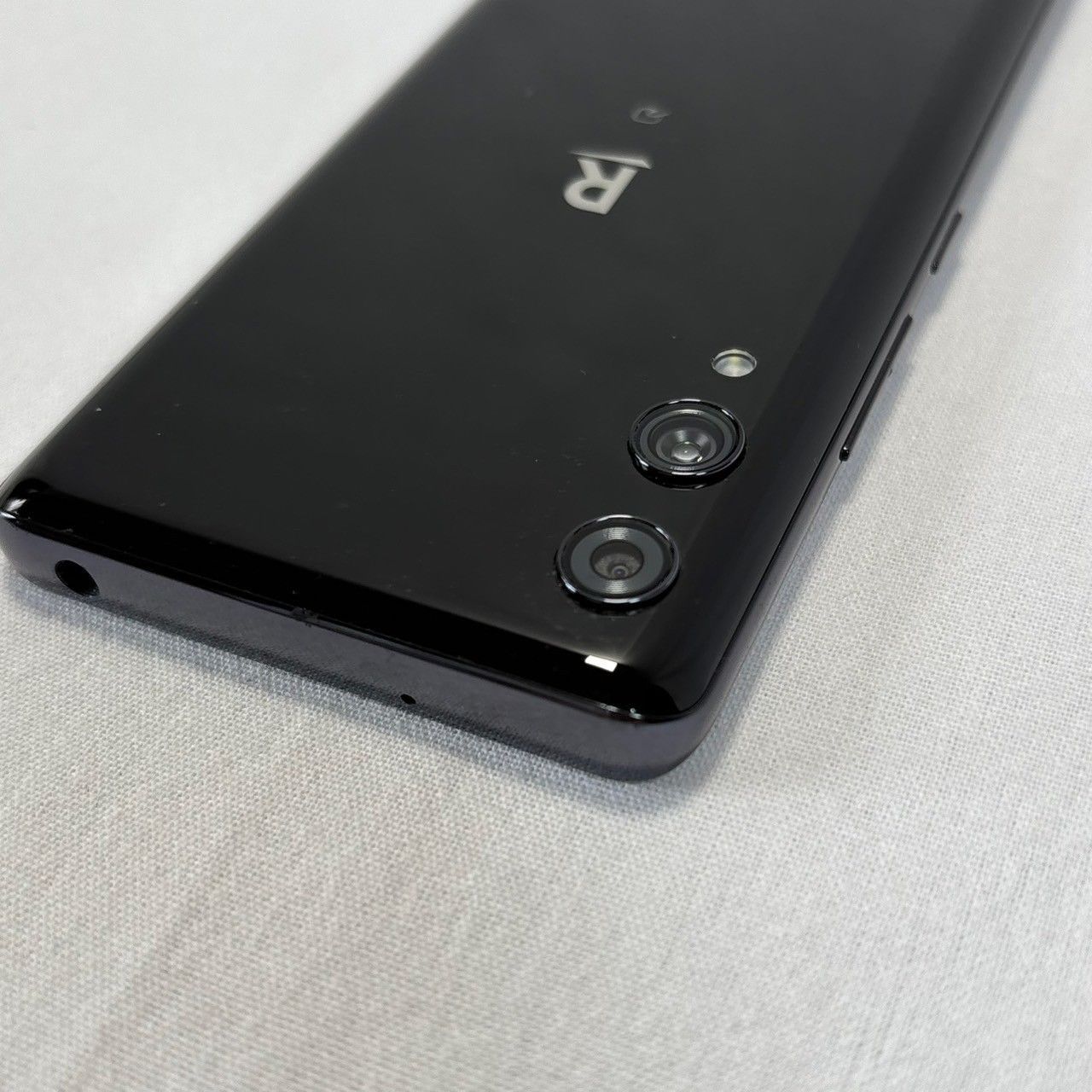 Rakuten Hand P710（ブラック）（未使用付属品有） 楽天モバイル