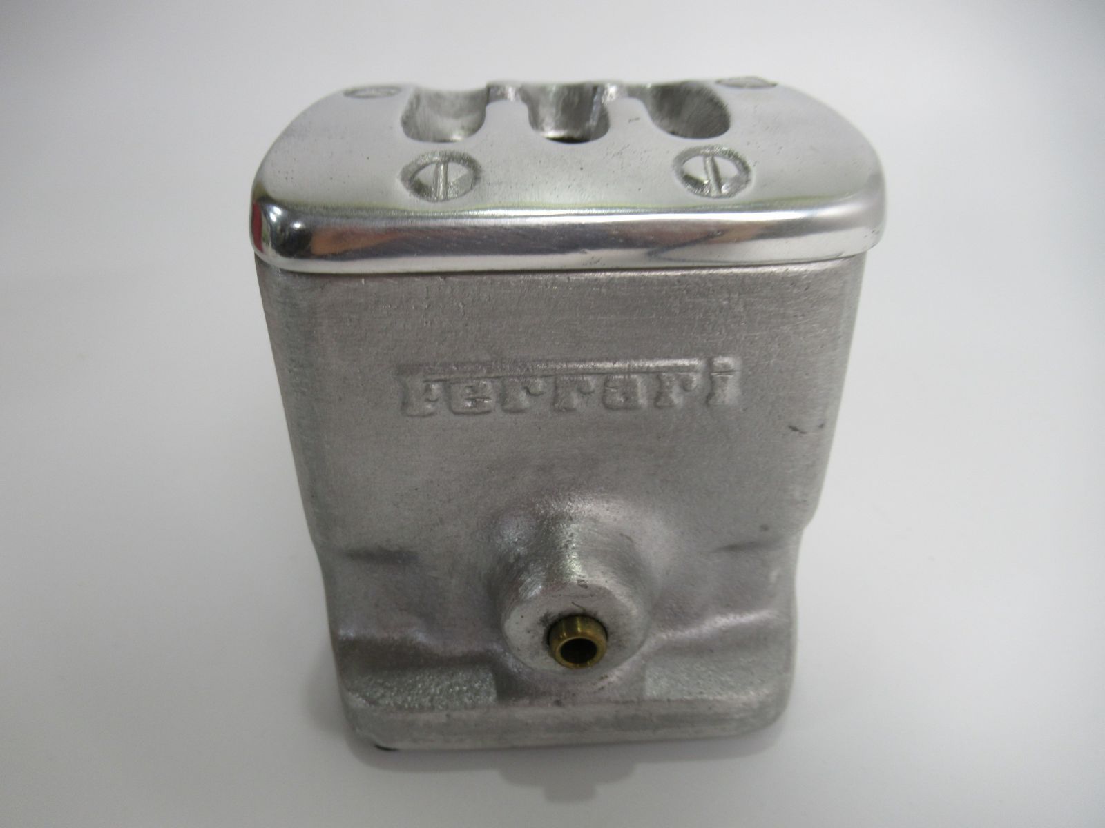 Ferrari maccina rossa 金属製　小物入れ　灰皿 Ferrari maccina rossa 金属製 小物入れ 灰皿 Yahoo