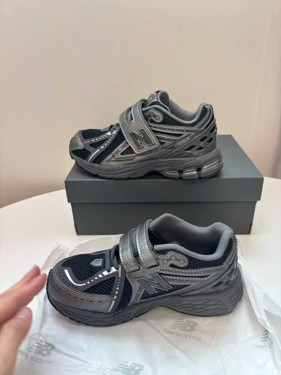 ファントムブラック 200