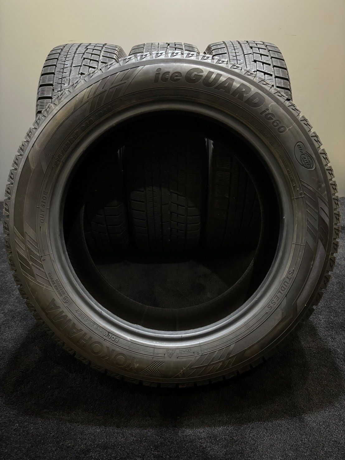 ★215/55R17 YOKOHAMA/ice GUARD iG60 17年製 スタッドレス 4本 ヨコハマ アイスガード クラウン ヴェゼル オデッセイ (3-G212)