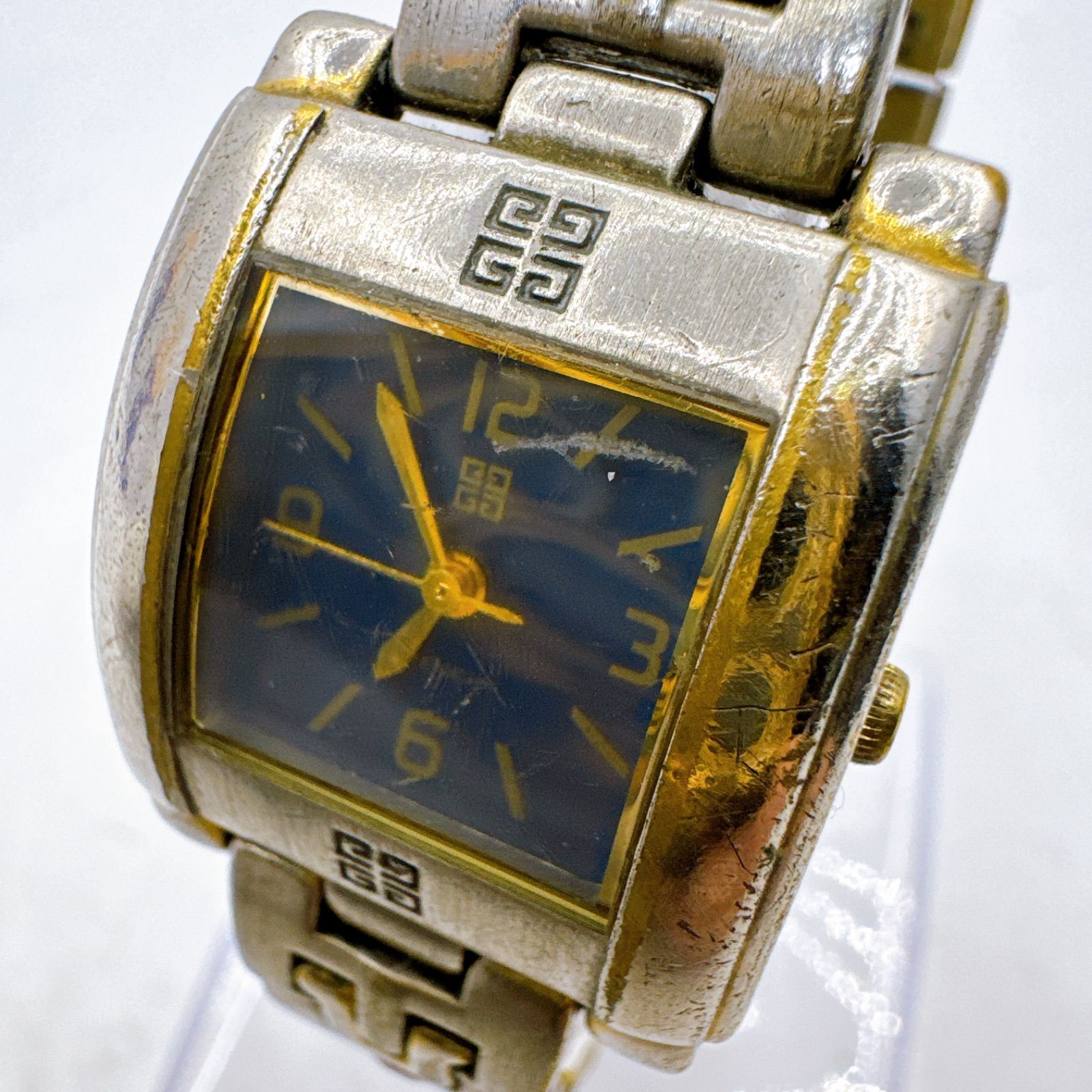 電池交換済 GIVENCHY ジバンシー クオーツ 腕時計 SWISS MADE スイス製