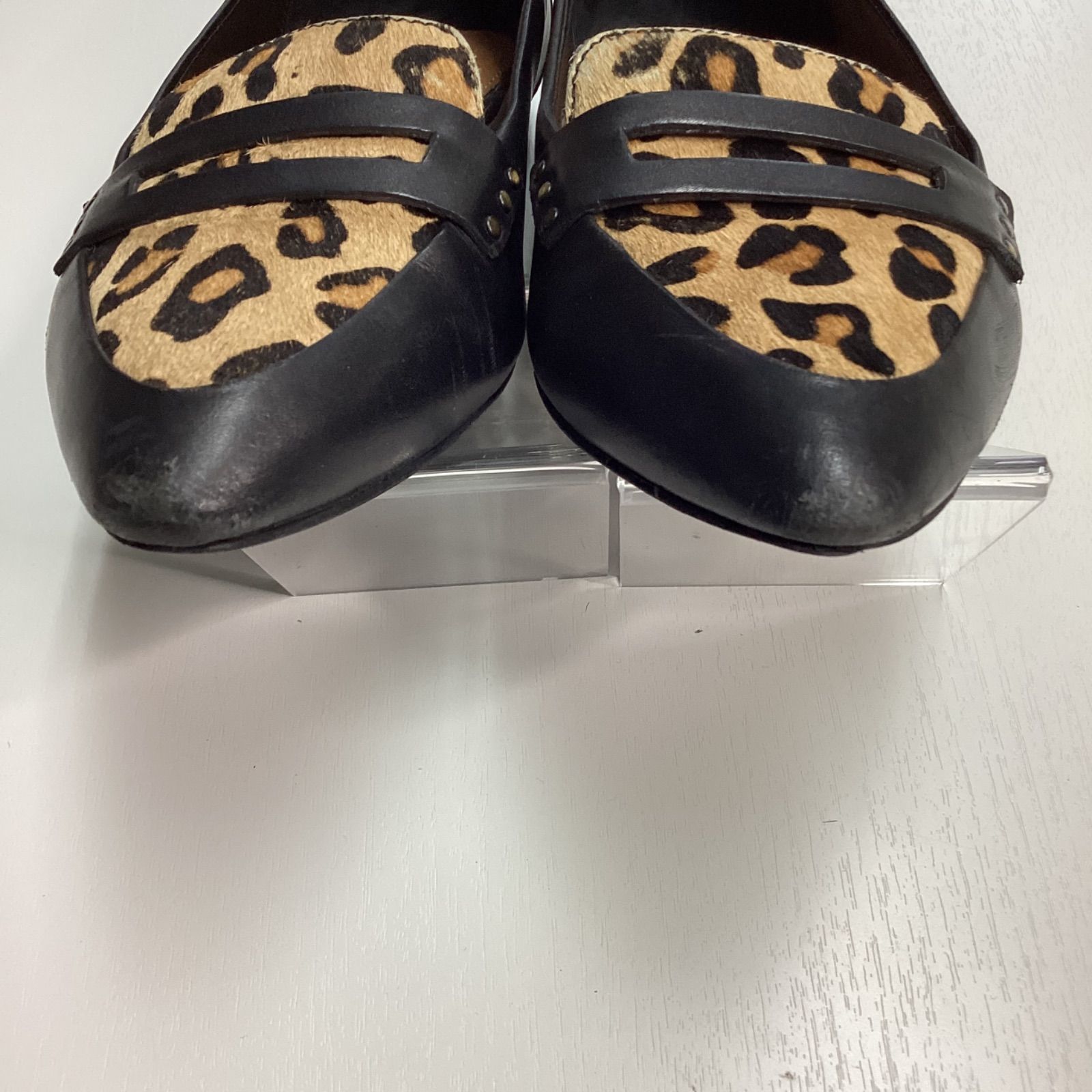 UGGアグレオパード柄モカシンフラットシューズ(24) - メルカリ