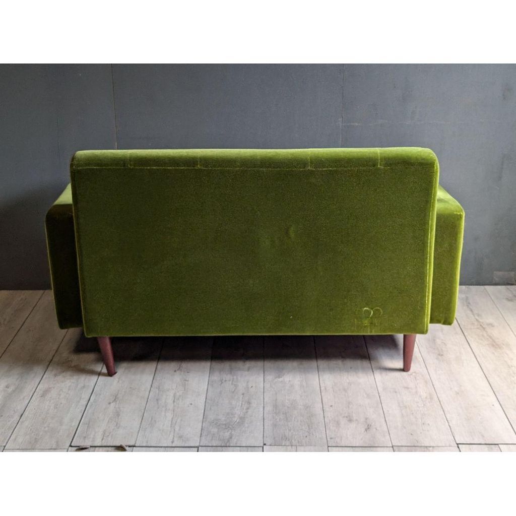 カリモク風　karimoku モケットグリーン　二人用ソファ　ベロア　IZ カリモクベロアソファ 緑色